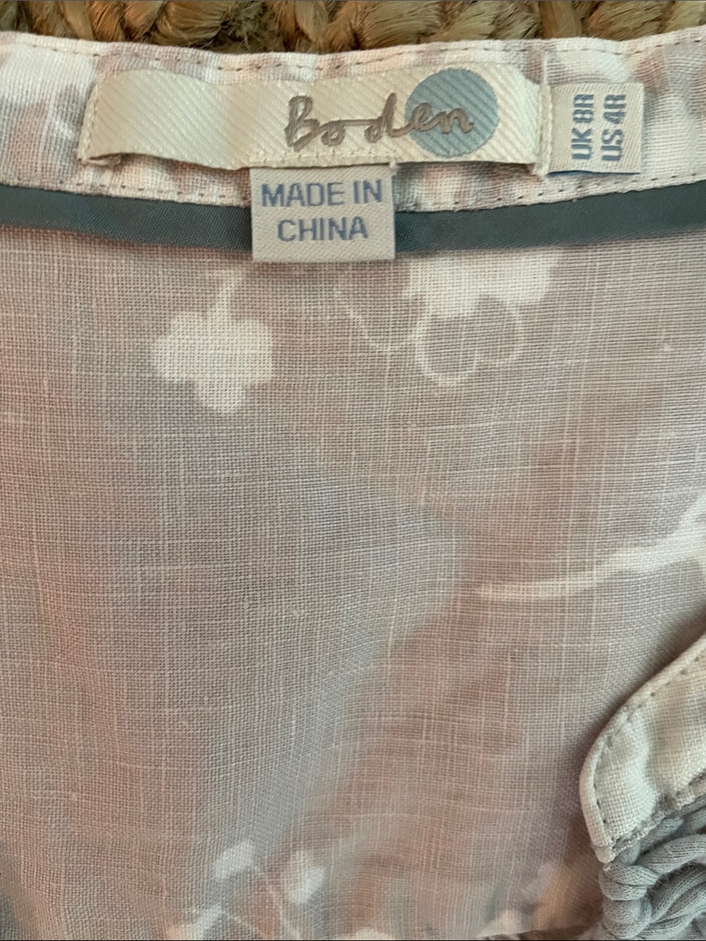 Boden 100% Linen Floral Braided Rope Neckline Tunic Blouse Grey White UK 8 US 4 - Picture 2 of 10
